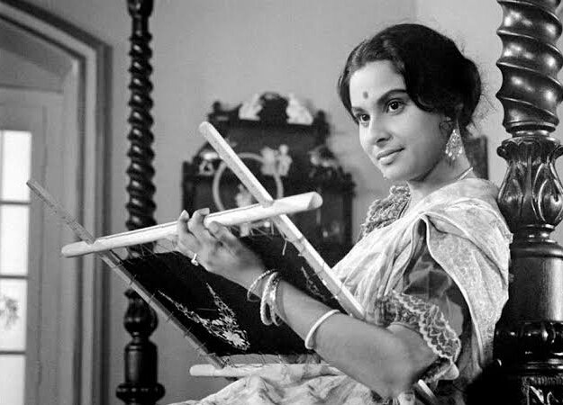 Happy 79th birthday to an absolutely outstanding actress, Madhabi Mukherjee. 