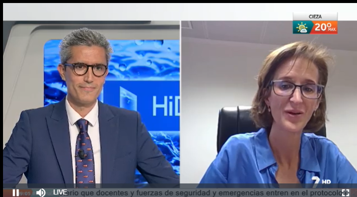 veolia_rmurcia's tweet photo. La Consejera Delegada de @Hidrogea, @IserranoSanchez, ha intervenido en @La7_tv explicando los proyectos para la actual crisis sanitaria. "@Hidrogea es una empresa medioambiental cuyo objetivo es el uso eficiente del agua con el menor impacto posible". 💧💦🌊🌏📊 https://t.co/2MV9ScWivQ