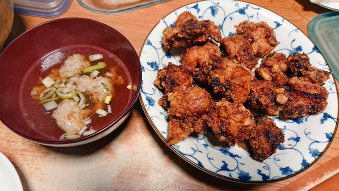 今日の夕飯は、唐揚げとつみれ汁!
良い感じにできた(^.^) 