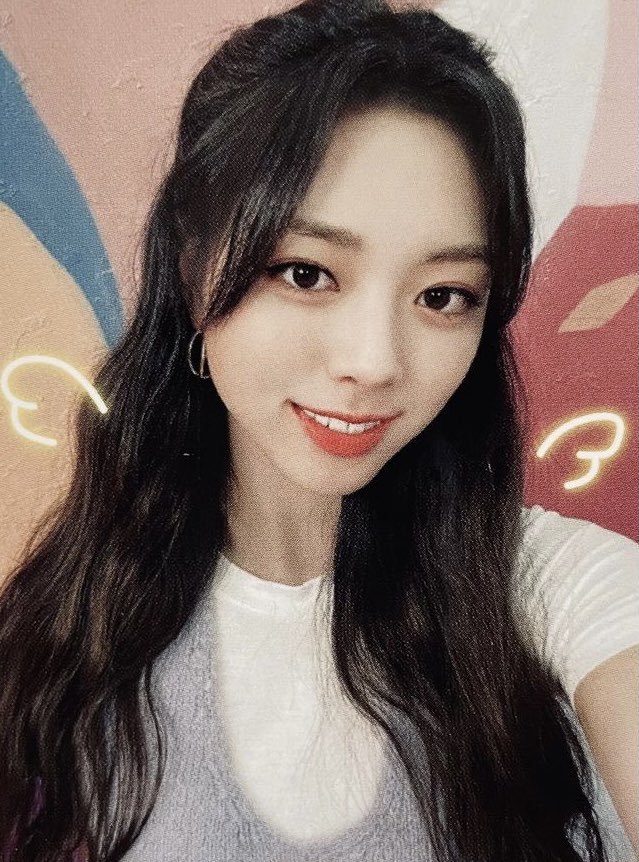 ⠀

            aff. w/ <a href="/ARTECOSMETICS/">ARTÉ CO.</a> 
                    brand ambassador

⠀