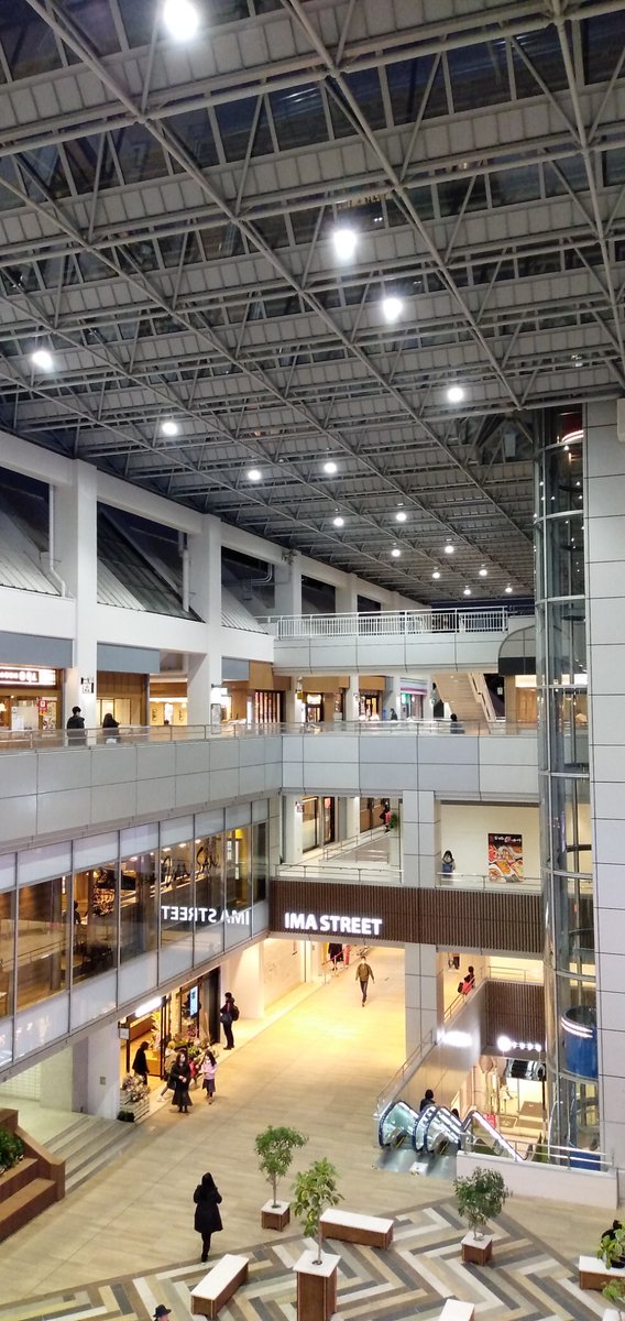 G O R O N E X 光が丘imaは 専門店とイオンとlivinが同居している大きなモールでした 吹き抜けマニア
