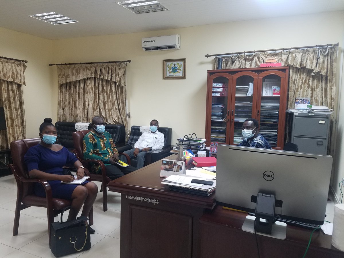 With the aim of #replicating our #SustainableCommunity project to other regions, GAYO represented by @BettyGold19  met with the Coordinating Director, and the MEHO of the La Dede Assembly to establish partnership to commence community-driven waste management.

#SDG17
#gayoghana