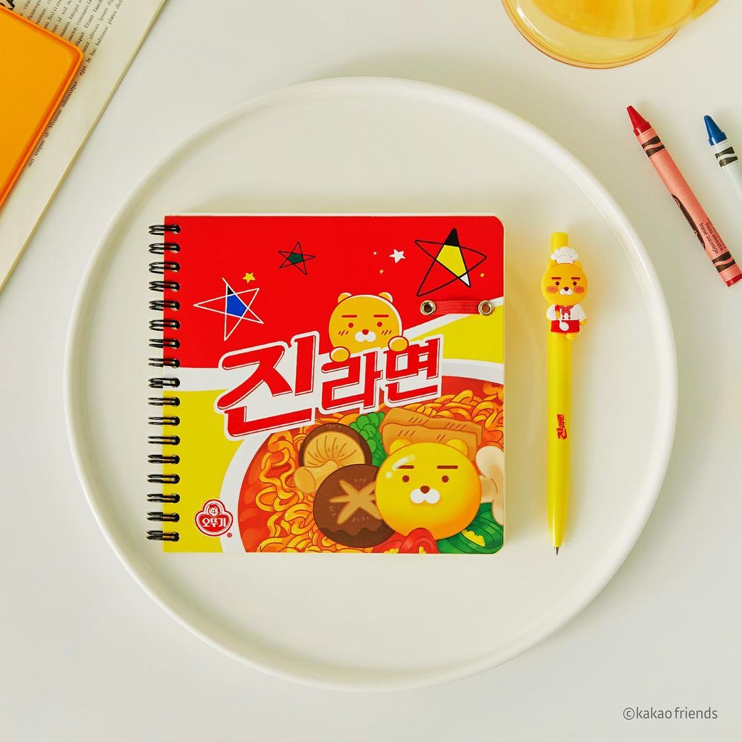 utravelnote's tweet photo. 韓国定番「真ラーメン」とカカオフレンズのコラボ商品が可愛いと話題！
https://t.co/Pn3nL96kYK https://t.co/EHtiqBGd6T