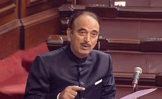 He also said that he was glad to see  #Jammu &  #Kashmir marching ahead, and would wish early return of  #Kashmiri Pandits to their heavenly abode. #KashmiriPandits