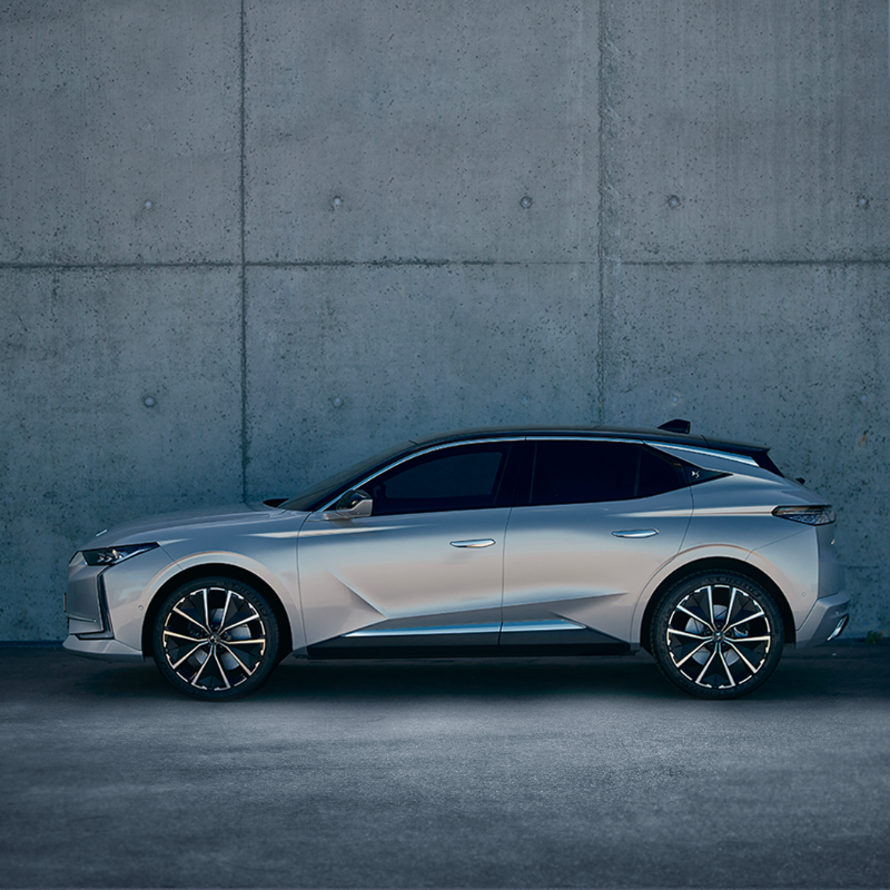 ds_automobiles's tweet photo. De franse savoir-faire en innovatie ontmoeten elkaar weer voor een nieuwe definitie : technologie wordt verfijning.
Ontdek de nieuwe creatie van DS Automobiles : DS 4

#DS4Reveal #DSautomobiles