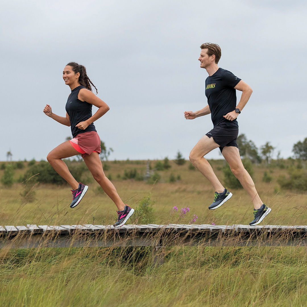 brooks running nhs discount