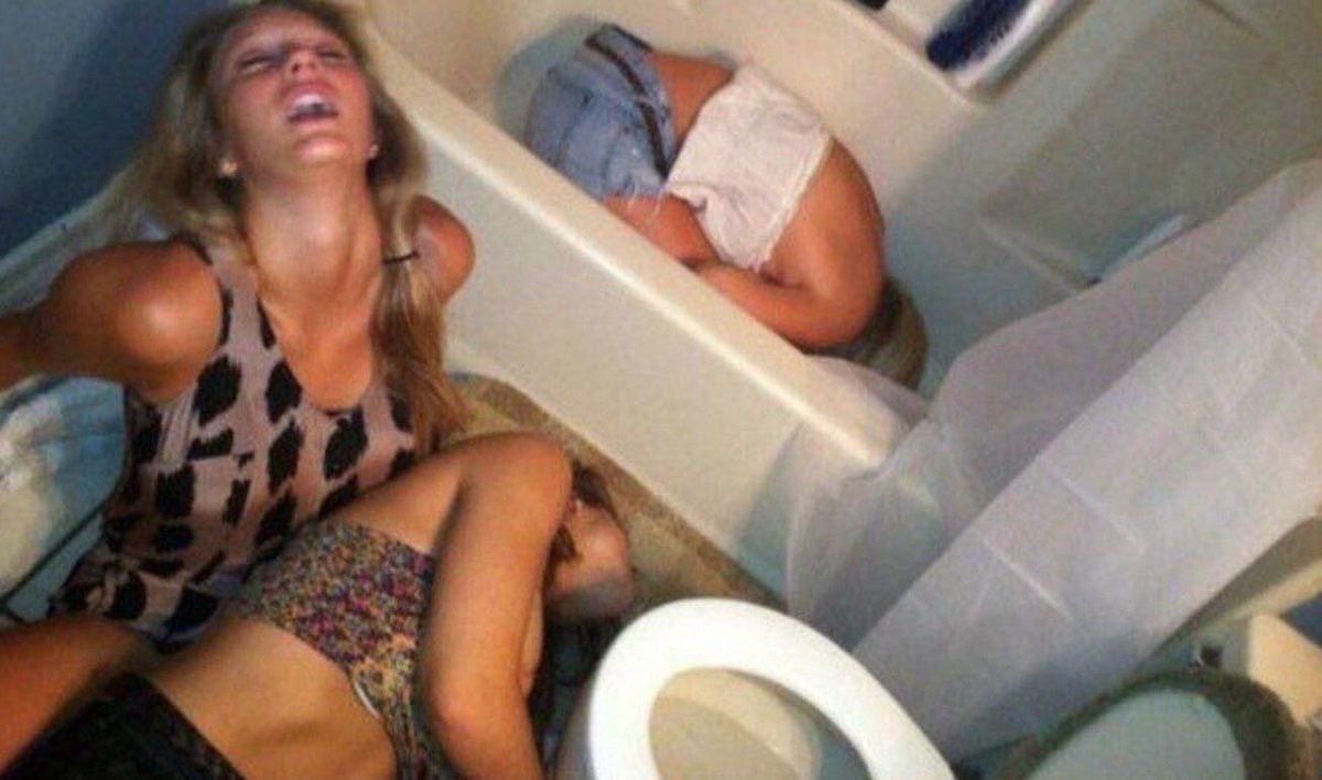 CauseWereGuys's tweet photo. Guys night out vs girls night out https://t.co/7yAhISH0eQ