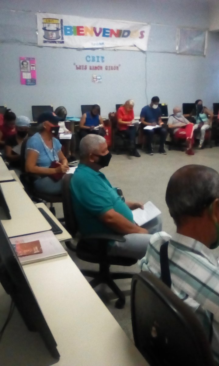 cbitluisramon's tweet photo. El día martes 09/02/2021 como parte de la planificación del CBITLRG se recibió al colectivo de comunas del Municipio Girardot, los cuales entablaron un debate para regular las normativas de redacción y estilo para la elaboración de cartas comunales @MPPEDUCACION @pedrogordon2121 https://t.co/UrkFVKmMv3