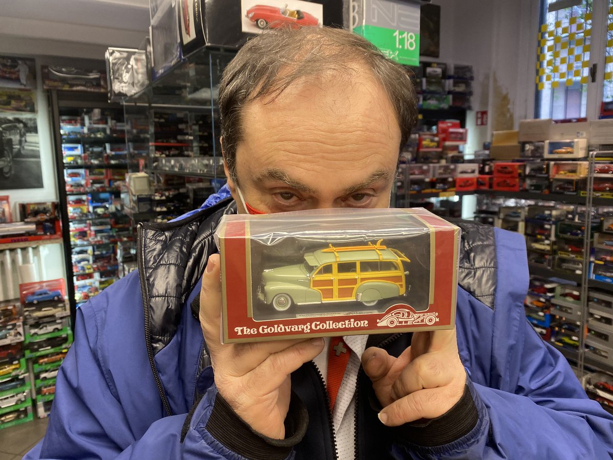 cars_tiny's tweet photo. Giorgio loves Goldvarg Collection #tinycars #goldvargcollection  #usa #diecast https://t.co/LK5madgKzB
