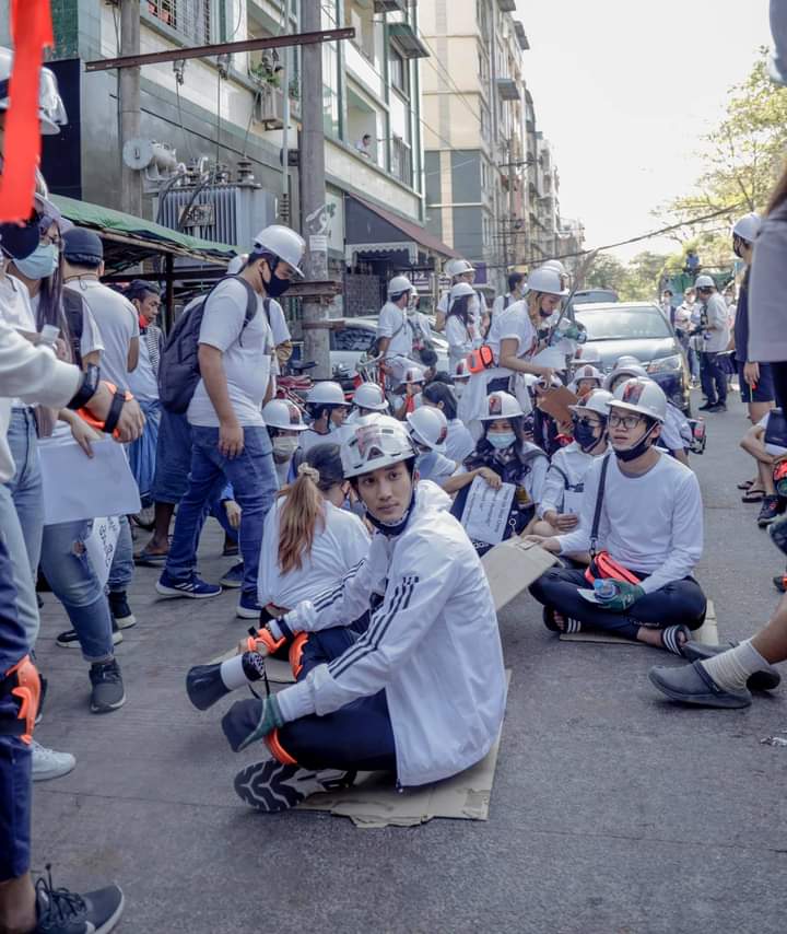 Paing joined the protesting 
So proud of u Paing 

JUNTA VIOLENCE

#Feb10Coup
#CrimesAgainstHumanity