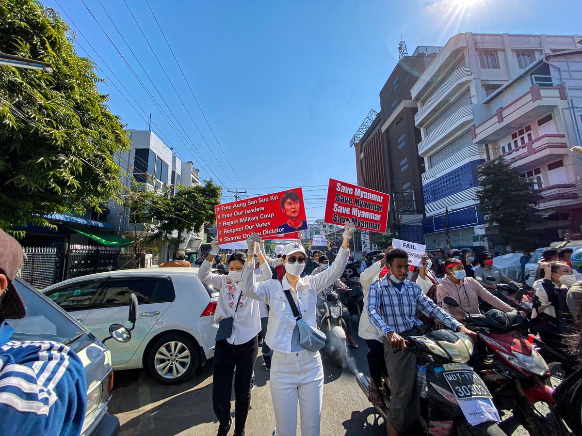 AzualJ's tweet image. #Feb10Coup
#FreeDawAungSanSuuKyi
#Freeourleaders
#RejectMilitaryCoup
#RespectOurVotes
#ShameOnYouDictator