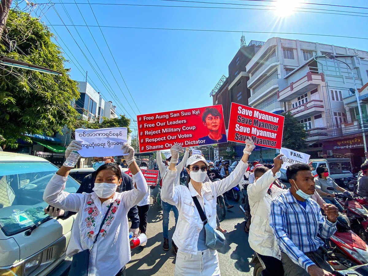 AzualJ's tweet image. #Feb10Coup
#FreeDawAungSanSuuKyi
#Freeourleaders
#RejectMilitaryCoup
#RespectOurVotes
#ShameOnYouDictator