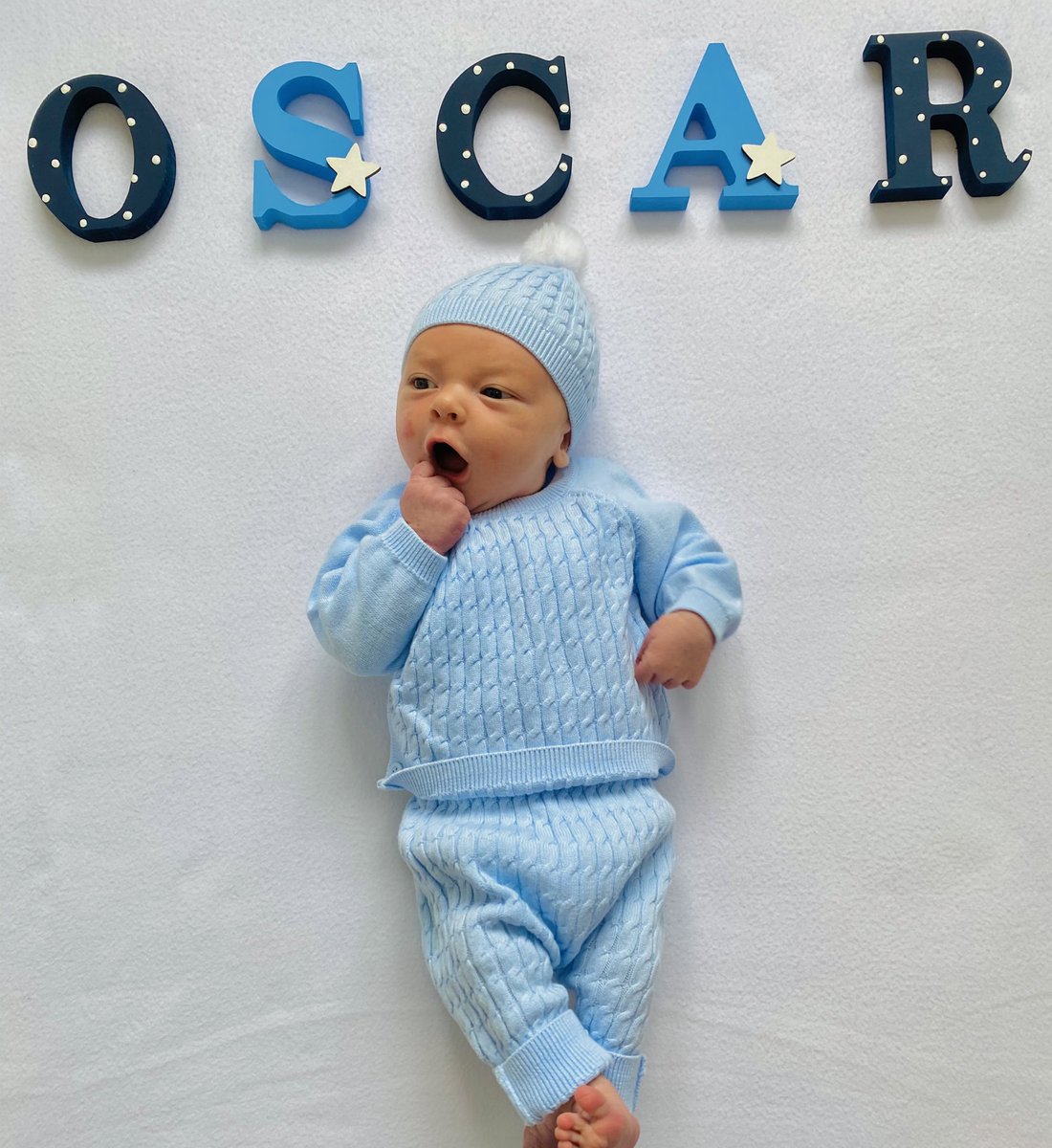 ❤️ I’m a Dad! BUZZING! ❤️

Toughest week of our lives! Wife rushed to theatre with major blood loss &amp; little man rushed to ICU with breathing difficulties. 10 days after we went into hospital, we are finally home! 🥰

Welcome to the 🌎 
Oscar Teddy Smith ❤️