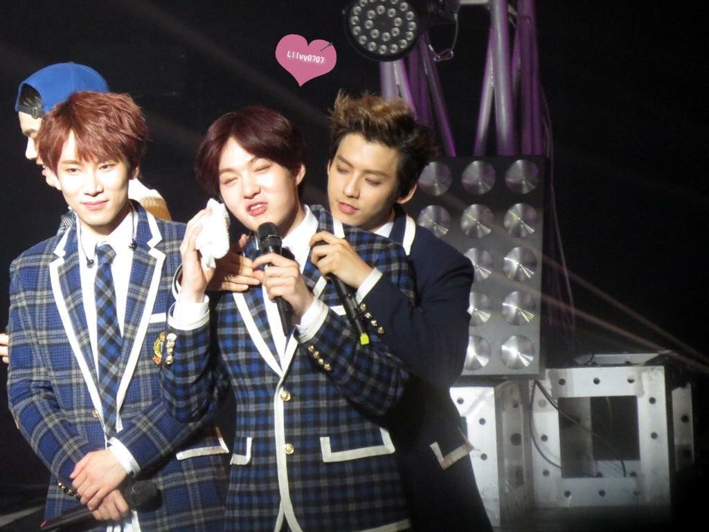 A thread of BTOB MinSub a.k.a Minhyuk and Changsub - the "the rarest get caught out yet they're actually drinking friends" bromance.