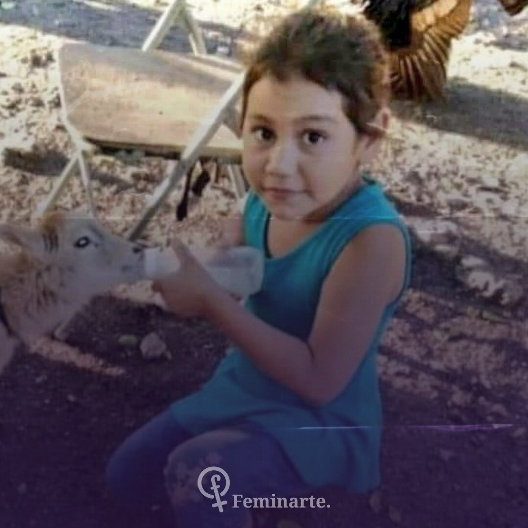 “Desapareció la niña Sharon Figueroa Arriaza de 8 años cuando jugaba en su bicicleta, en Barrio La Ceibita, Melchor De Mencos, Petén

Anoche familiares y vecinos localizaron la bicicleta y prendas de vestir

Información en desarrollo.”

No estamos todas, nos falta Sharon.