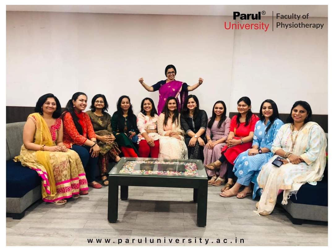 BhavanaGadhavi's tweet image. In one frame,  the spark, the inspiration, the guides, the candles to PIPT students&apos; life: the teaching staff of PIPT! 
#paruluniversity #facultyofphysiotherapy #pipt #physiotherapy #physiosummit