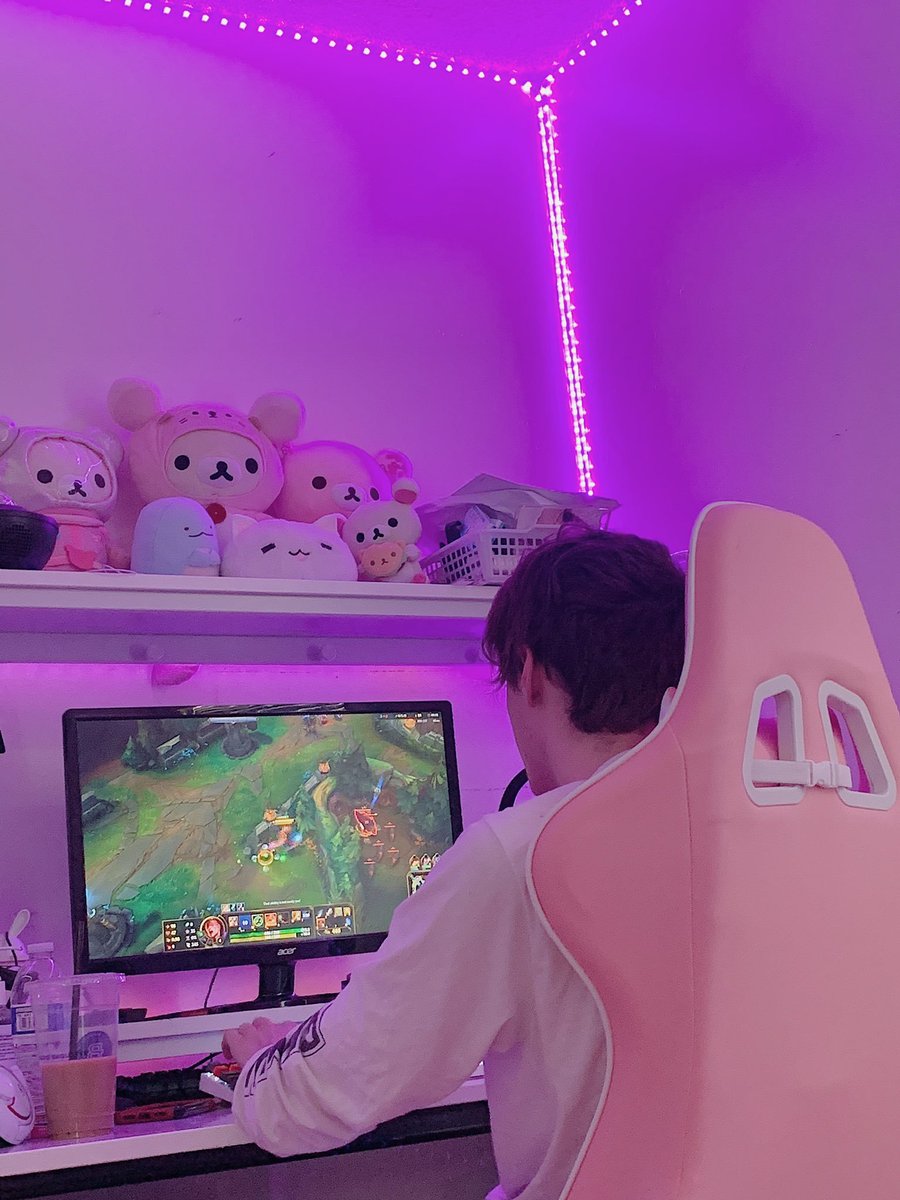 Riot_Kassadin's tweet image. 