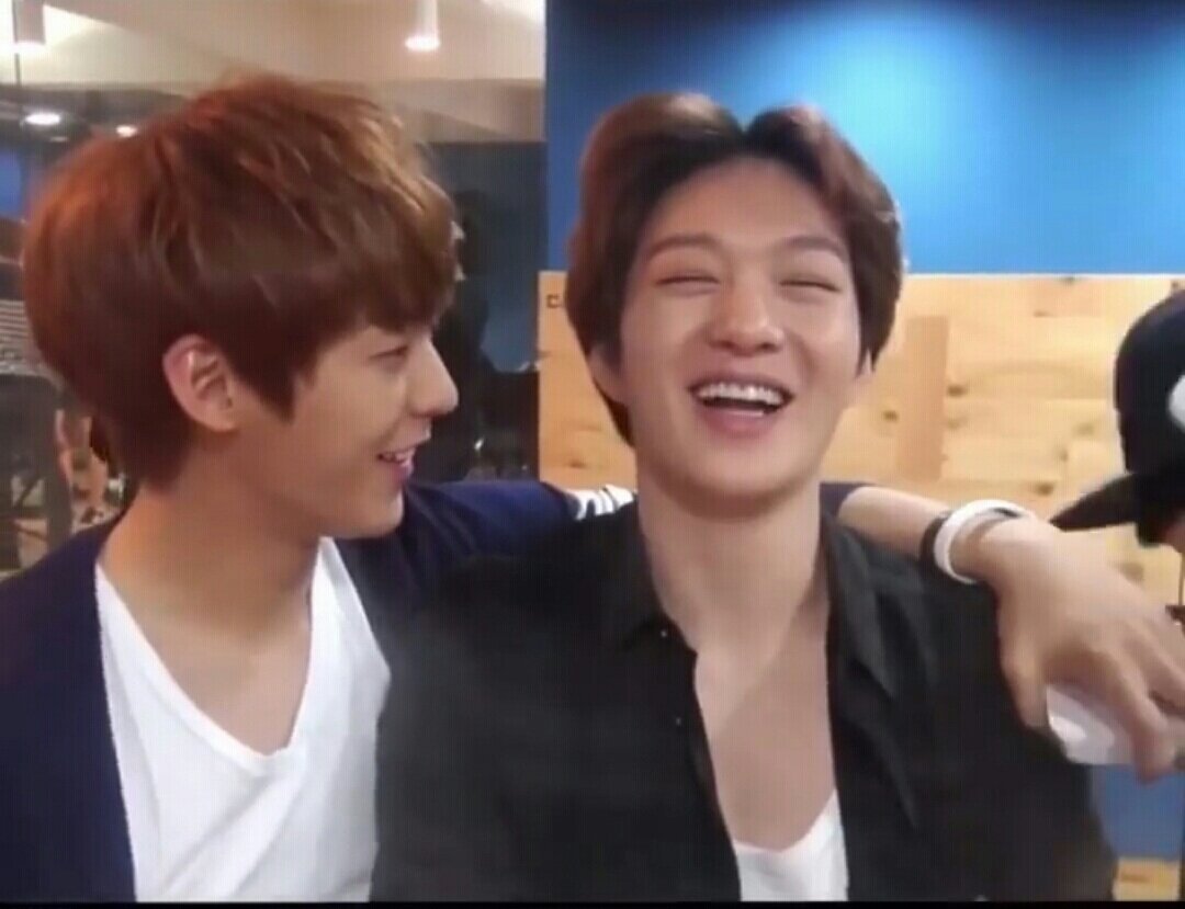 A thread of BTOB MinSub a.k.a Minhyuk and Changsub - the "the rarest get caught out yet they're actually drinking friends" bromance.