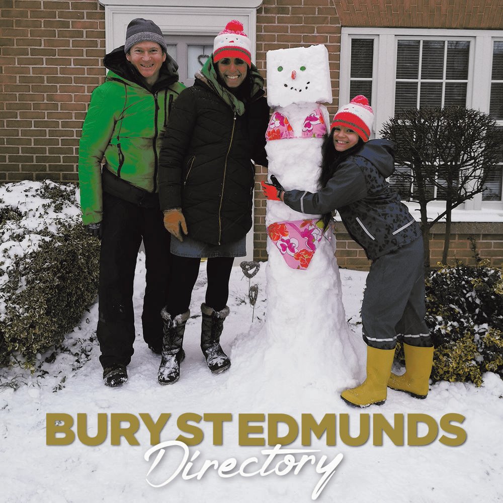 BSEdirectories's tweet photo. Did you have a fun snow day yesterday like Pamerjit and her daughter India on the Moreton Hall Estate? If so, send us in your pics and we will try and get them in our March issue of the directory! Email us at: studio@burystedmundsdirectories.co.uk. https://t.co/dRcgLw1FHB