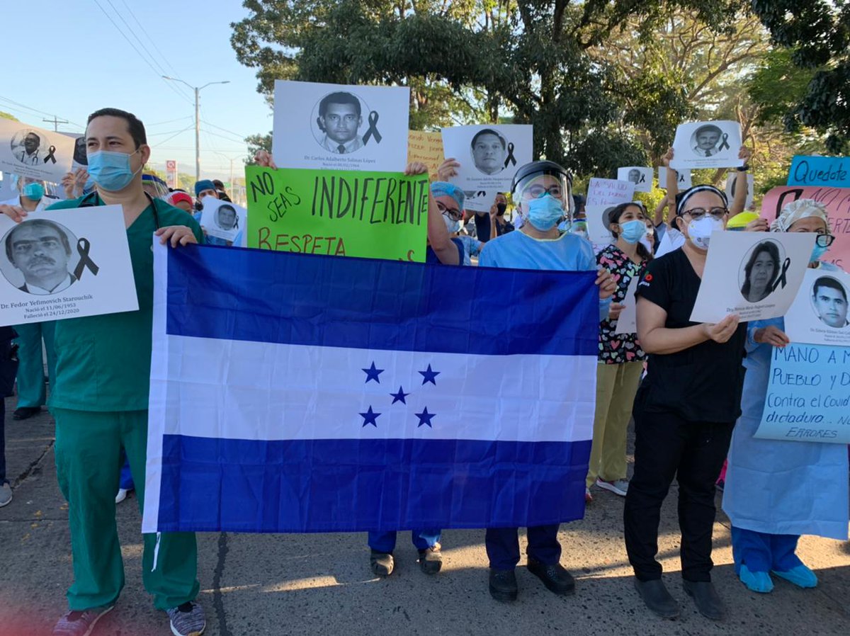 drcumana's tweet image. Médicos,enfermeras y personal administrativo ihss San Pedro Sula exigimos vacunas y control movilidad población