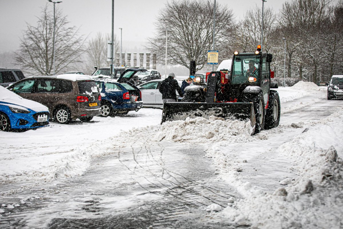 Severe weather: Widespread closures and disruption in Fife after more heavy snow dlvr.it/RsPYQw