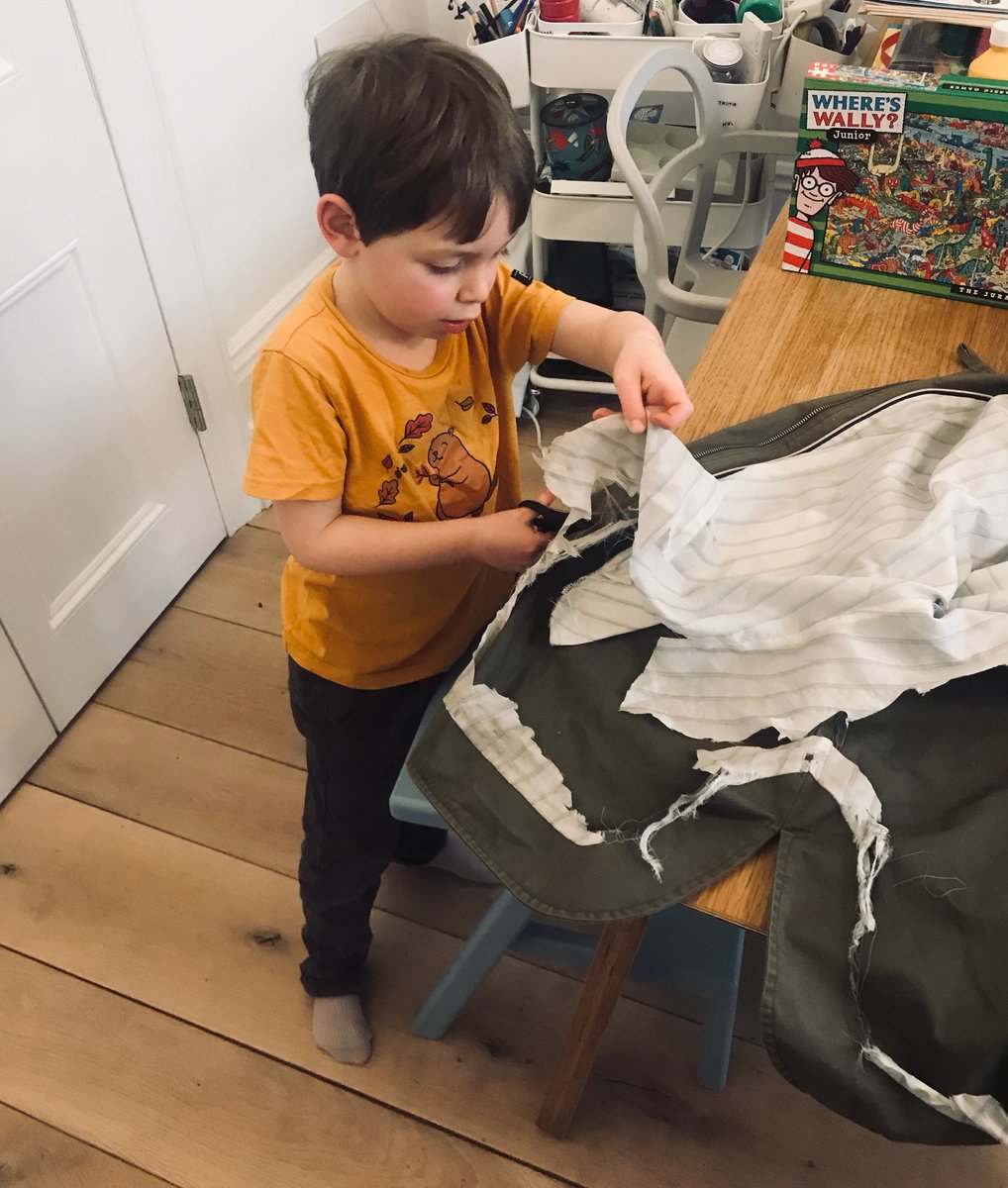 highgate1565's tweet photo. More crafting taking place for #FastFashionFreeFebruary. Here's Ms Sack's son Eli helping her re-stitch the lining of a jacket. #SlowFashion #HighgateatHome #EcoLockdown https://t.co/uB0jwkbbq0