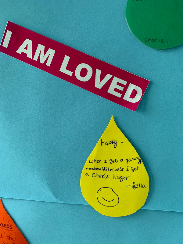 keys_group's tweet photo. The Grange School completed a range of activities on how to โ#expressthemselvesโ durning #CMHW
Students discussed their best qualities & attributes, learnt how to turn negative thoughts into positives, identified their happy place & how mental health impacts us. https://t.co/ccZMX0fyij