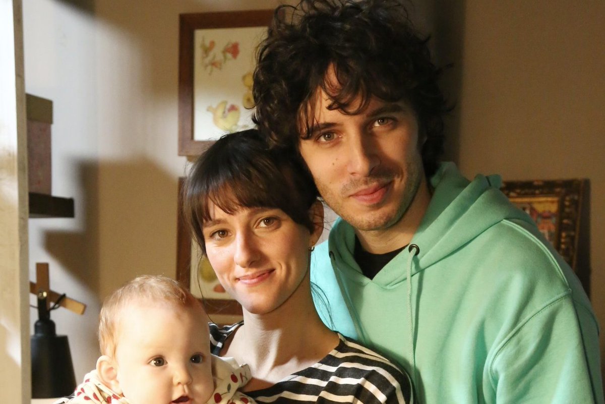 Monica37652420's tweet photo. Tantissimi auguri al nostro @pierspollon , il nostro adorabile papà, compagno e fratello Allevi!
@IngegnerCarla #lallieva #lallieva2 #lallieva3 #marcoallevi https://t.co/9IzURHmR1S