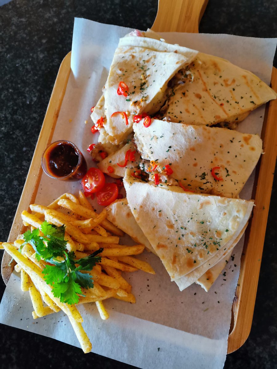 eats_za's tweet photo. WE ARE OPEN!!!!

NEW DISH ALERT! QUESADILLA DISH 🍕🌮

PULL THROUGH FOR LUNCH!🍔🌯🍕🥙🍝🍖🌮🍗👆💃💃💃💃

534 BLOCK DD SOSHANGUVE Thutong Street

Tell 012 001 0514
#MacG
Emtee
#Loadshedding
#CheckPoint
Lori
Koko
#ValentinesDay
Indoda
Messi and Ronaldo
#SONA2021
Eskom
#DisChemDate https://t.co/wnuaMI2Uq5