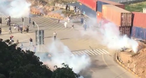 Faizankhaan91's tweet photo. All those Pakistani ministers who were raising their voice for Indian farmers are silent on Federal employees protest in Islamabad. https://t.co/mypwhJKcda
