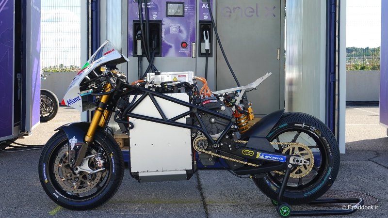 EngElecMotCo's tweet photo. 'The MotoE World Cup is ready to start its third season...To find out what the Ego Corsa 2021 will be like, we asked Giampiero Testoni, Technical Director of Energica Motor Company.'⚡️🏁https://t.co/7WlWgWEaZL @EpaddockIT @EnergicaMotor @MotoERacing #electricmotorcycle #energica https://t.co/qQfOwdq7tD