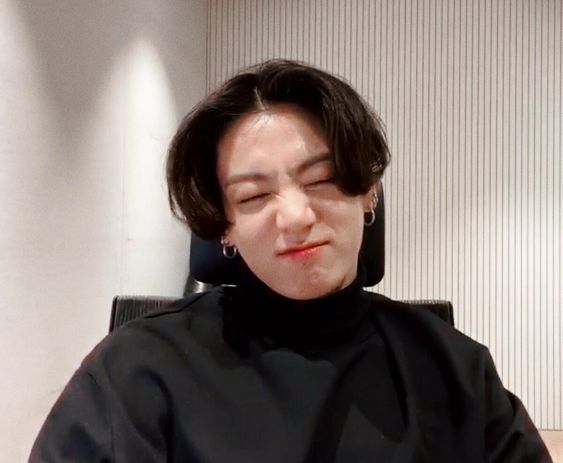 JUNGKOOK'S NOSE SCRUNCH; a much needed thread ft. his bunny smile and heartwarming laugh