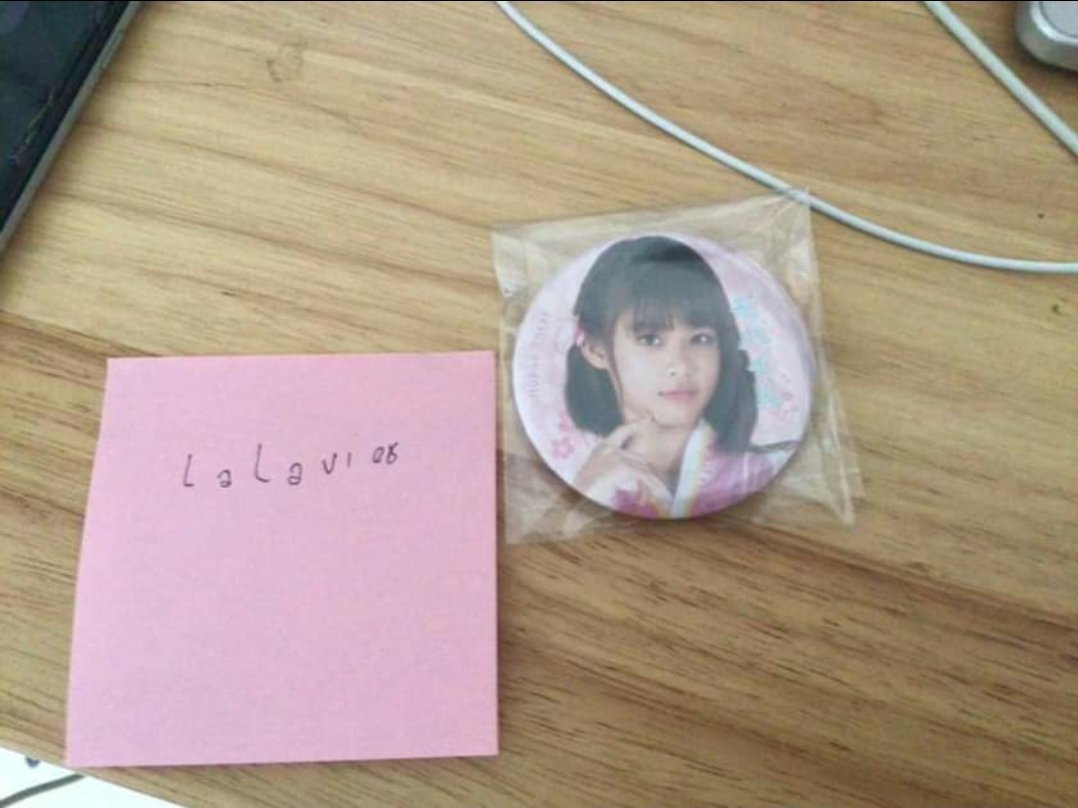 JAOWKA43's tweet photo. หาคนมาดูแลน้องต่อค่ะ 500รสเลย🥺#ตลาดนัดBNK48 https://t.co/4ZbexgYHk0