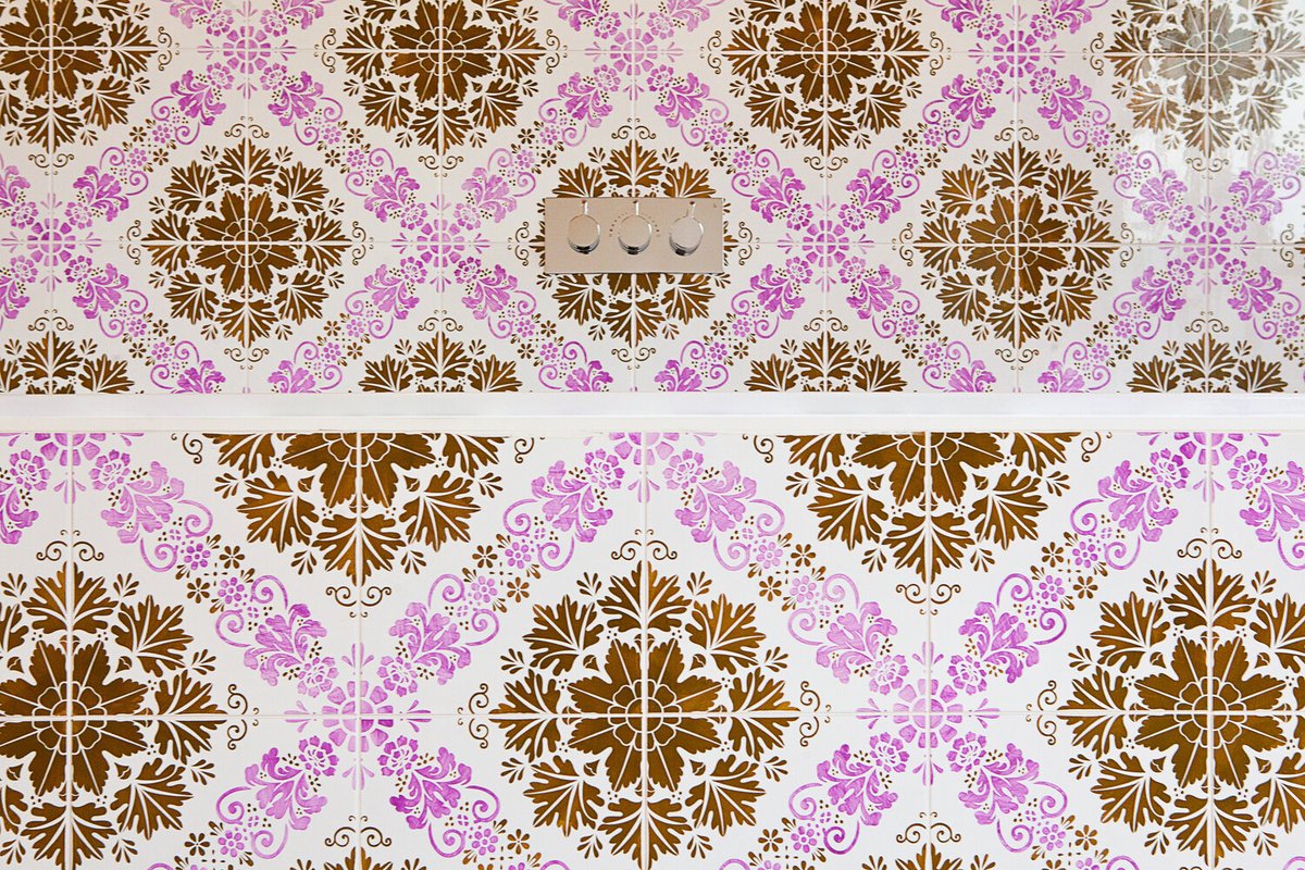 Our <a href="/milkhomes/">milk homes</a> project Pattern House is now up on our website! 

splashofmilk.com/interiors#/pat…

A simple palette of oak floors and raw materials unify the interiors, while boldly patterned ceramics bring Brazilian warmth to this a sunny Islington home

#milkhomes #milkinteriors