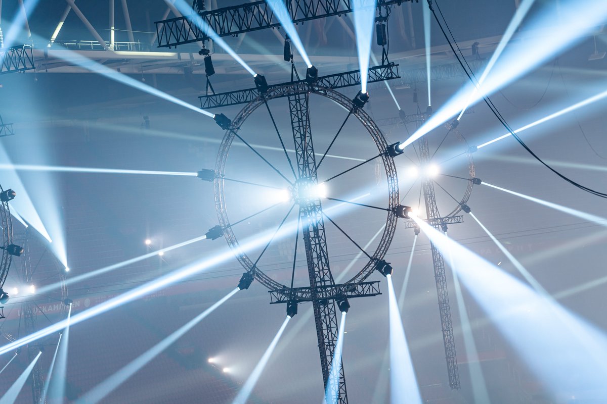 𝐏𝐎𝐒𝐄𝐈𝐃𝐎𝐍 𝐁𝐄𝐀𝐌

The most powerful outdoor beam in its class! With an extensive feature package including a double prism, gobo wheel, animation section, frost and CMY color mixing. 

Learn more about the Poseidon range at: bit.ly/3p63Abv

Photo: Backframe