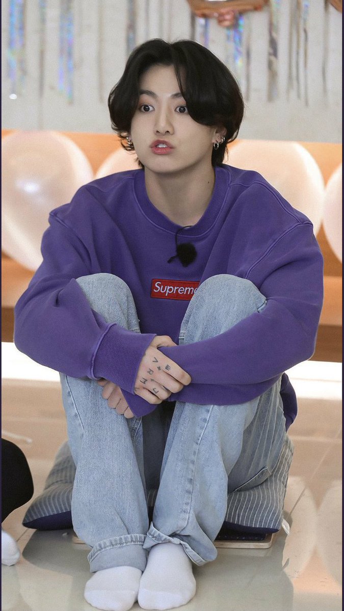 Purpledonut_97's tweet photo. Purple Bunny💜🐰
#JUNGKOOK #jeonjungkook https://t.co/mYlh1cQvmR