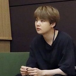 Yoongi:Hoseok:Yoongi: *sparkly soft eyes*a short thread 