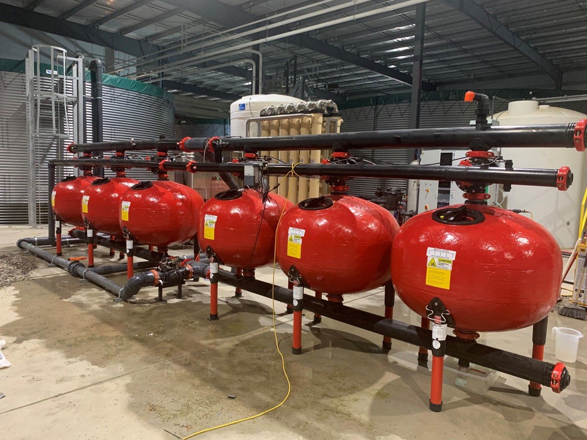 Protecting greenhouse crops can require a finer level of filtration. Farmers near Lake Erie, USA, installed 6 Amiad AGF Pro media filters using our PEP Active special media filtering down to 10 micron (flow rate capacity - 400GPM/90 m3/h) to do just that. #MastersOfFiltration