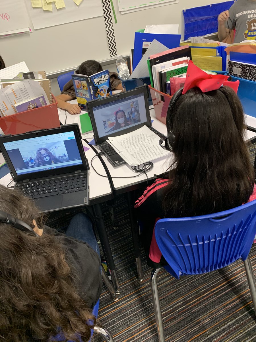 BFESBears's tweet photo. Fourth grade Dual Language students practicing speaking skills while reading their essays on video 😊  #BFES_Bears  #NCISD https://t.co/wDFSZj6Ljt