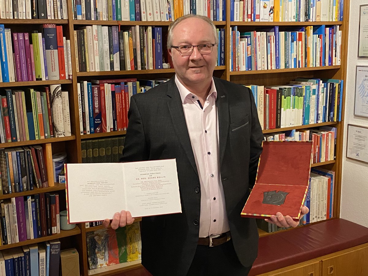 EUPCAleadership's tweet photo. We would like to congratulate our #EUPCA alumnus Dr. Georg Bollig for receiving the Heinrich Pera Award for his initiative "Last Aid". This initiative teaches #Palliative and end of life care skills to medical staff and family members of those who are facing death. https://t.co/ugn3VDDuSG