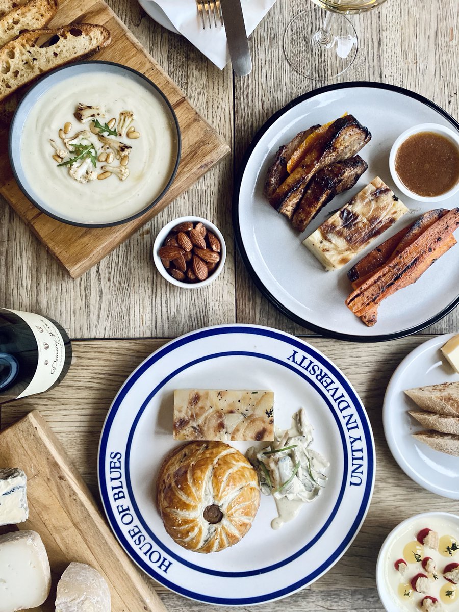 The dinner hour is a sacred, happy time 
when everyone should be together &amp; relaxed”
Julia Childs. Last Chance to Book for 3 courses this weekend 😋 - mailchi.mp/1b2dcf911e04/l… Chance to Book  😋 - mailchi.mp/1b2dcf911e04/l…