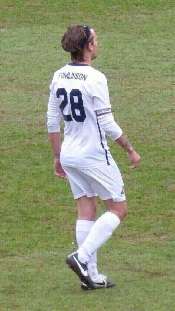 louis "i don't do nothing in the gym" tomlinson; a thread