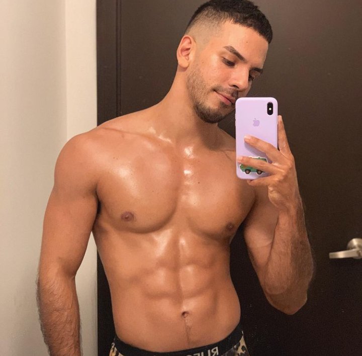 Templodeafrodi's tweet photo. Needing a chub to get laid with😋😋😋 https://t.co/YJRv1d7HQp