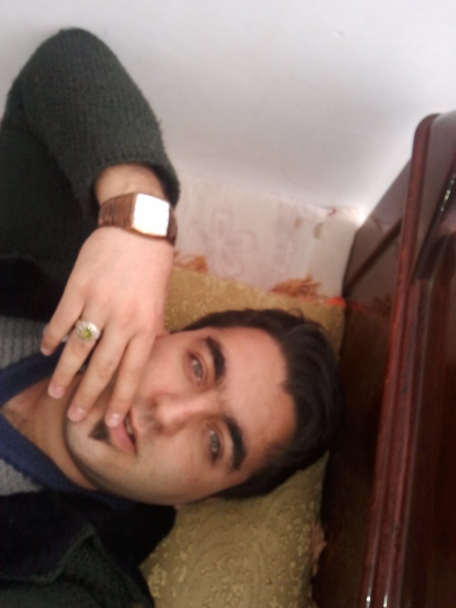 muhammadytabar's tweet image. #رشتو
چی بودم ، چی شدم
برای بعضیا سخته باور کنند من یه روز مثل براندازا مخالف نظام بودم
اما این داستان واقعیست
لطفا قضاوت نکنید و هر انتقادی دارید دایرکت در خدمتم ۱/۹