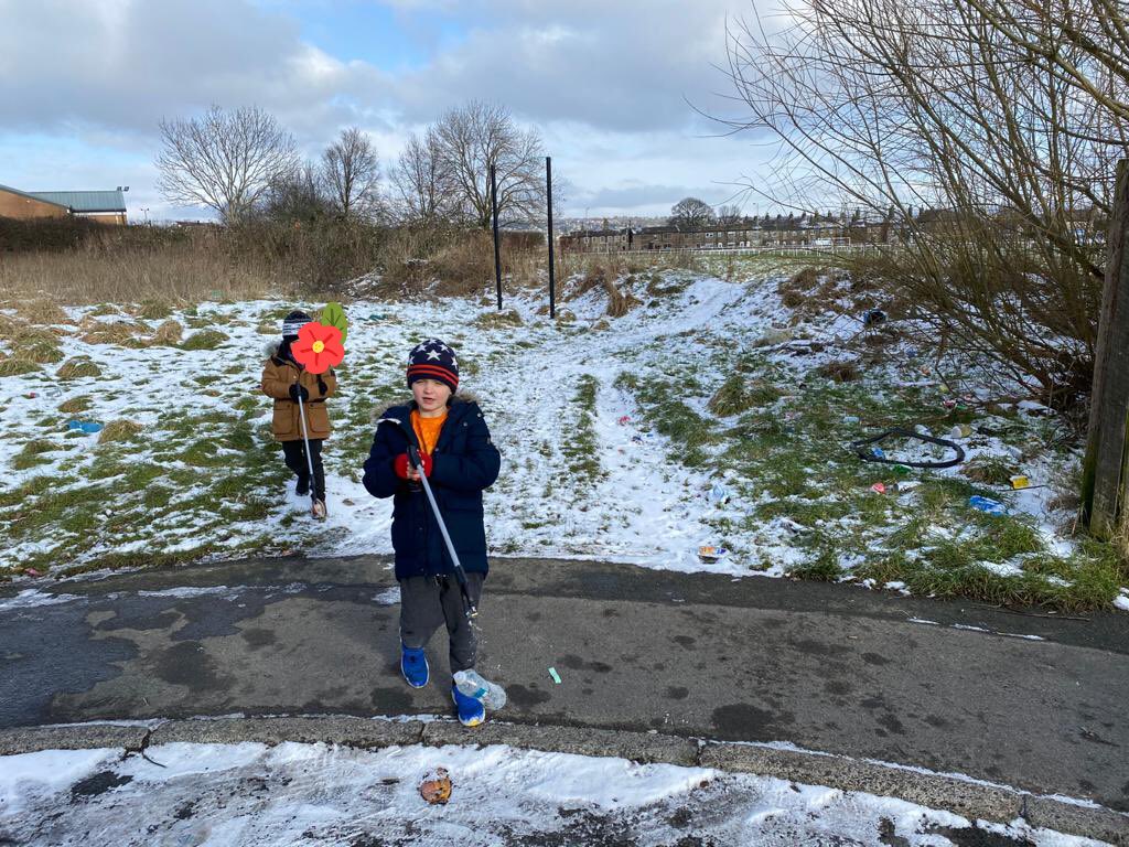 2Cvps's tweet photo. O recently got a litter picker so used it to tidy up his local area. A brilliant example of him being responsible like our Super Learner Rita. #ecowarrior https://t.co/T4DpDTZlh9