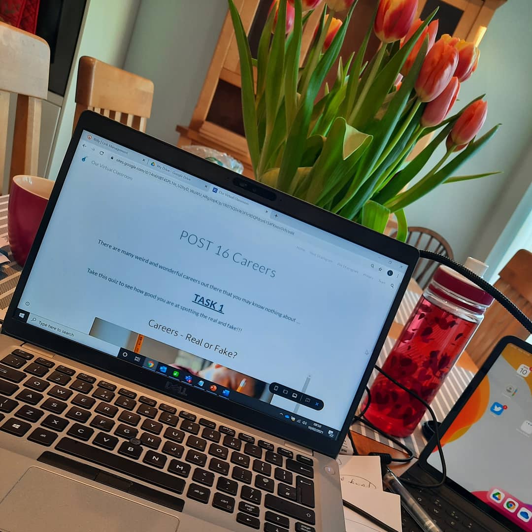 Well done to all the learners @wirralmetcollege who took part in our careers event this morning ...
.
Hopefully we have got you thinking about what career you are aiming for and how you can achieve your dreams! 
.
<a href="/shapingfutures_/">Shaping Futures</a> <a href="/ljmuoutreach/">LJMU Outreach</a> <a href="/ljmucareers/">LJMU Student Futures team</a> <a href="/ljmu/">Liverpool John Moores University</a> <a href="/AllAboutSTEMSch/">All About STEM Sch</a>