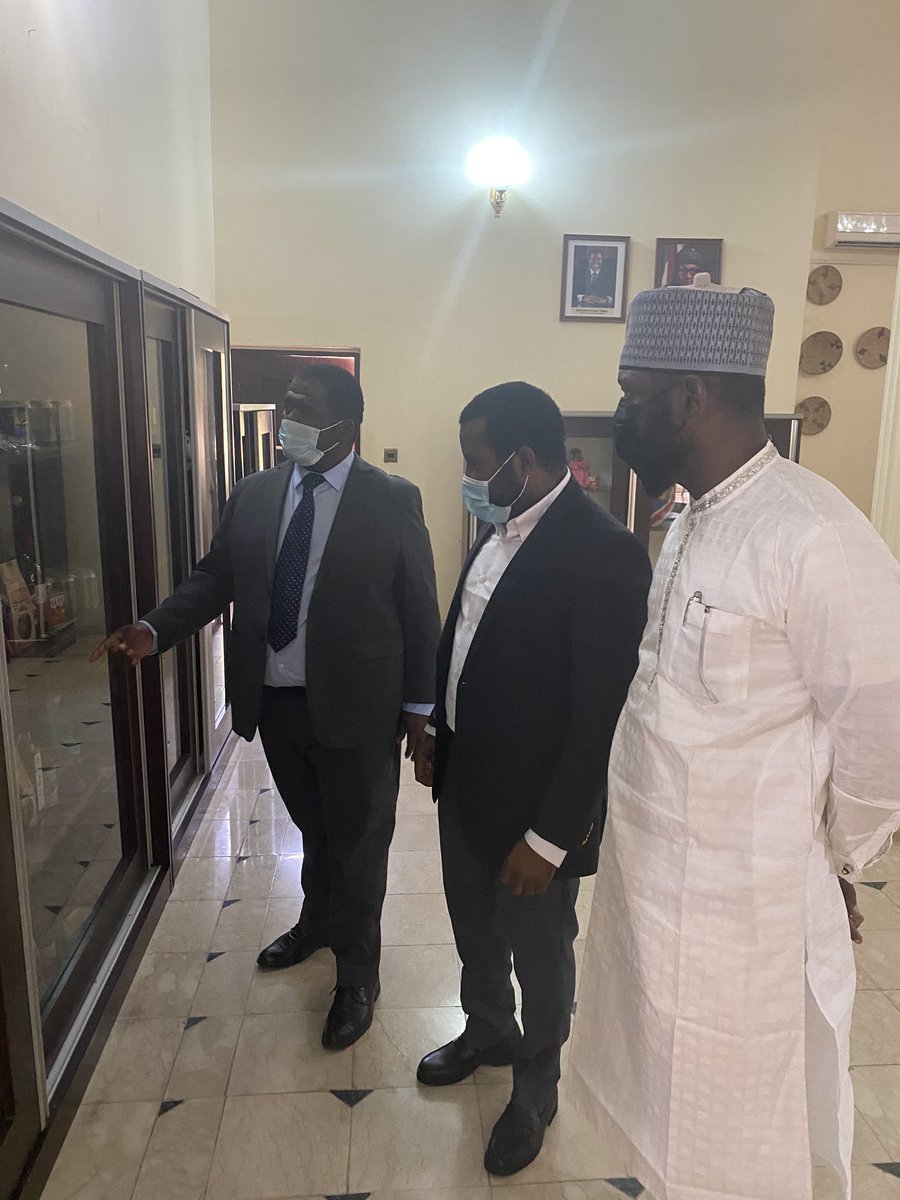 princeaudu_'s tweet photo. With H.E Humprey Geisam The Namibian 🇳🇦 ambassador to Nigeria 🇳🇬 and H.E Terhemen Tarzoor the Nigerian 🇳🇬 Ambassador to Namibia 🇳🇦. Discussing new opportunities for collaboration between both countries and of course Kogi somewhere in the mix.  #kogi1stkogi4all https://t.co/DwkMixk28z