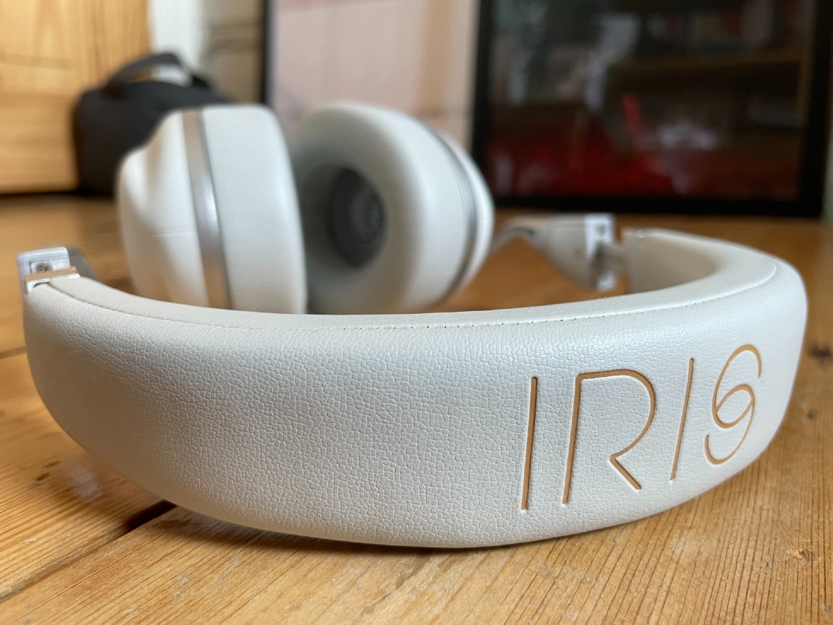 StuffTV's tweet photo. Iris Flow review // Go with the Flow https://t.co/hUAjpsnUVN https://t.co/VLazyIQxe8