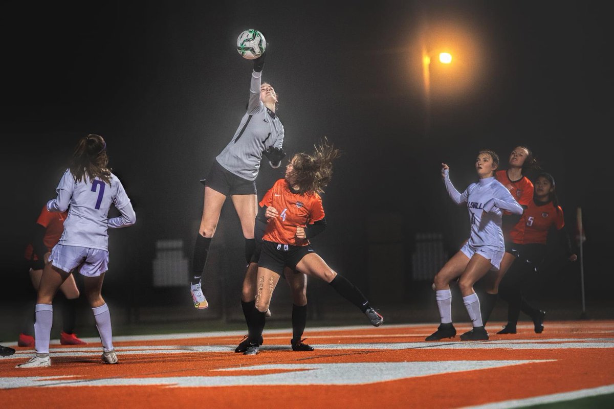 linz89_98's tweet photo. My best girl @LoganPilgreen!
📸 : @erintreadway1
@GreggPilgreen @TH_girlssoccer
#2percent #AxeEm #snitchesgetstitchesgene #effortoverego #menstilltryingtoholddownwomen https://t.co/SC5mpxs4Ul