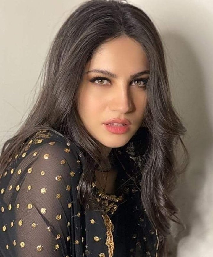 amb_gul's tweet photo. Hot or not ♨️🔥 https://t.co/vJjKpvj5zv